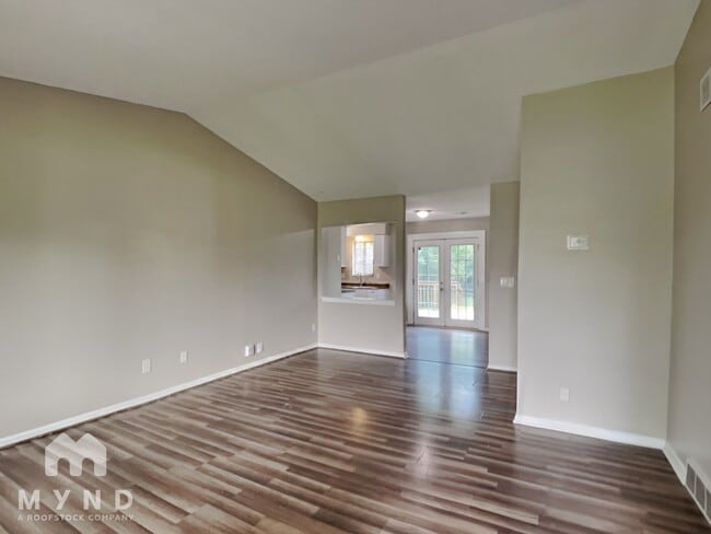Building Photo - 3035 Falcon Bridge Dr