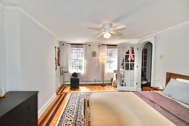 Foto del edificio - 214 8th St