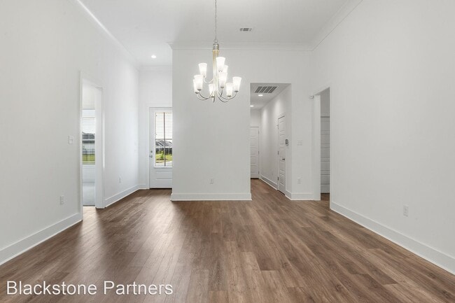 Building Photo - 4 br, 3 bath House - 14083 Beverly Park Dr