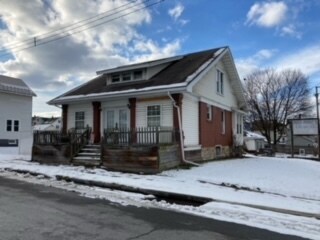 Building Photo - 128 E Bell Ave