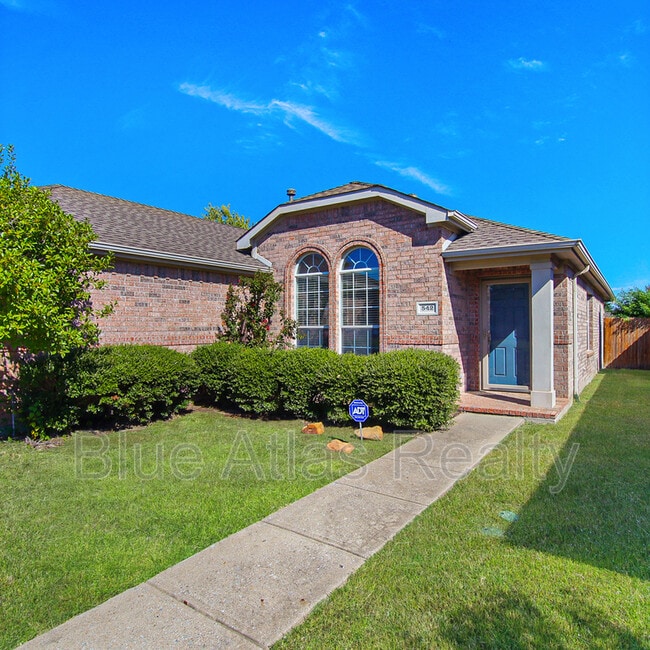 Building Photo - 542 Hickory Ln