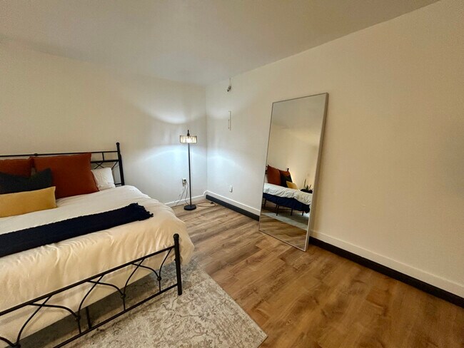 Foto del edificio - 2002 Oak Creek Ct