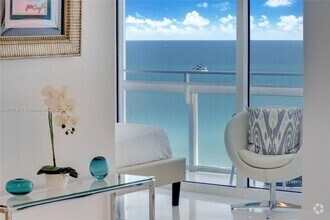 Building Photo - 6801 Collins Ave