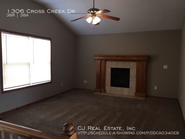 Foto del edificio - 1306 SW Cross Creek Dr