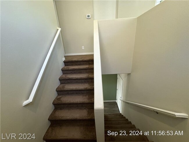 Building Photo - GREEN VALLEY BEAUTY WITH AWESOME FLOORPLAN