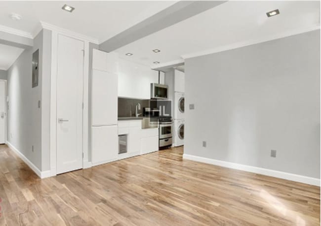 Building Photo - East 105th Street