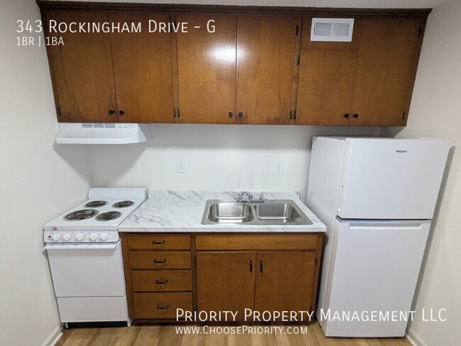 Building Photo - 343 Rockingham Dr
