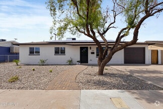 Building Photo - 109 W Kinderman Dr