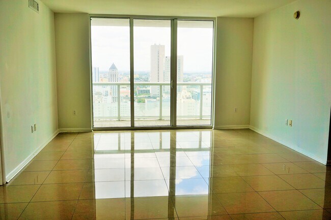 Building Photo - 50 Biscayne Blvd