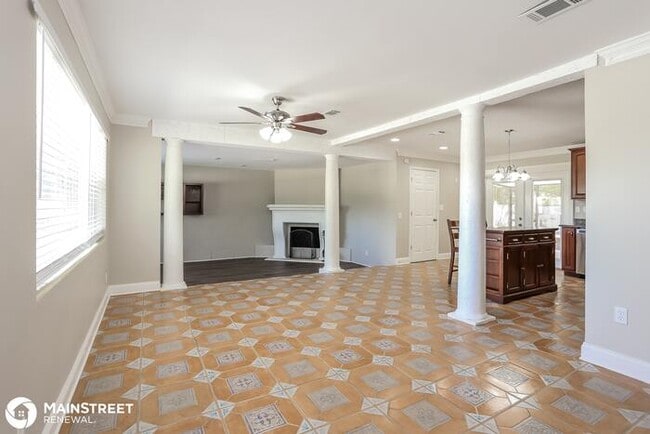 Building Photo - 6646 HEIDI RD #3, JACKSONVILLE, FL 32277