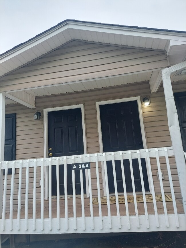 Front - 1438 Vance Rd