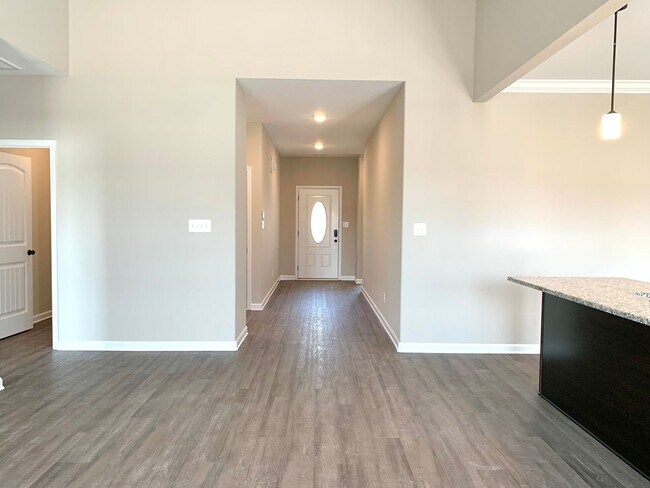 Building Photo - 1406 Citadel Dr