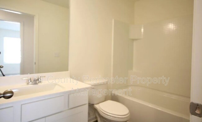 Foto del edificio - 3180 Delancy St