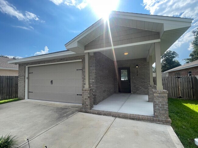 Foto del edificio - 1578 Hickory St