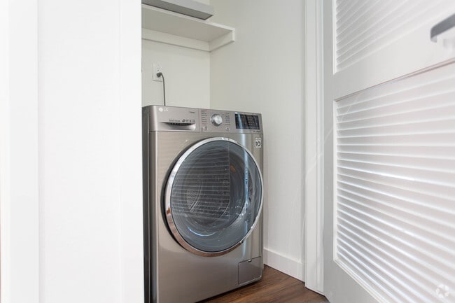 Interior Photo - Sienna