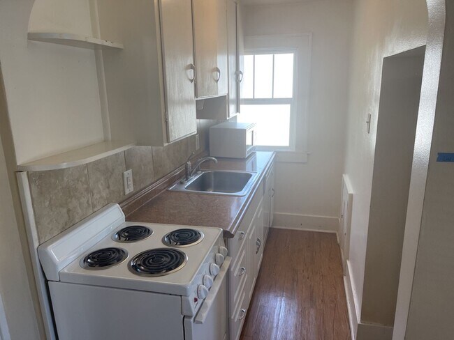 Foto del edificio - 1831 12th Ave