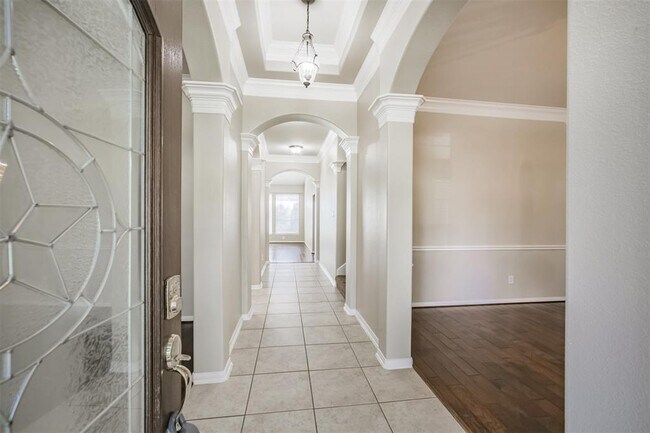 Foto del edificio - 15810 Cypress Hall Dr