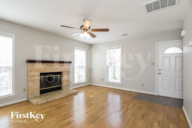 Building Photo - 8947 Chesham Dr