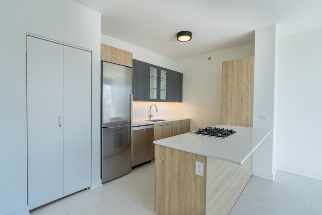 Foto del edificio - 1035 W Van Buren St