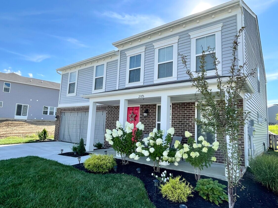 Primary Photo - 2375 Slaney Ln