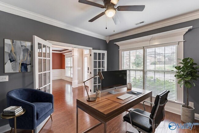 Building Photo - 126 Autumn Wind Dr