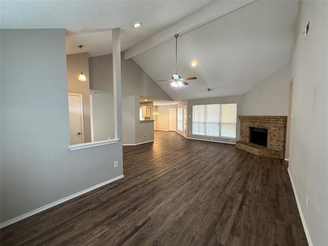 Foto del edificio - 5047 Hollow Ridge Rd