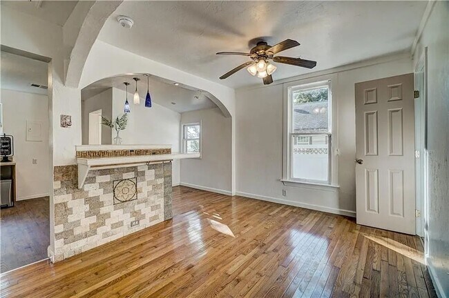 Foto del edificio - Cute 2 bed 1 bathroom home in Shawnee!