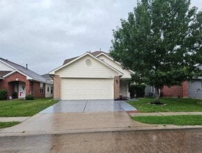 Building Photo - 19411 Ambrosia Falls Dr