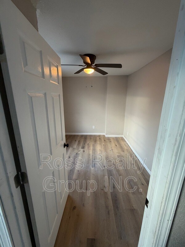 Foto del edificio - 1441 N Erie St