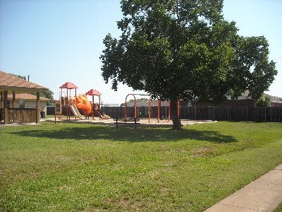Foto del edificio - 1701 Waco St