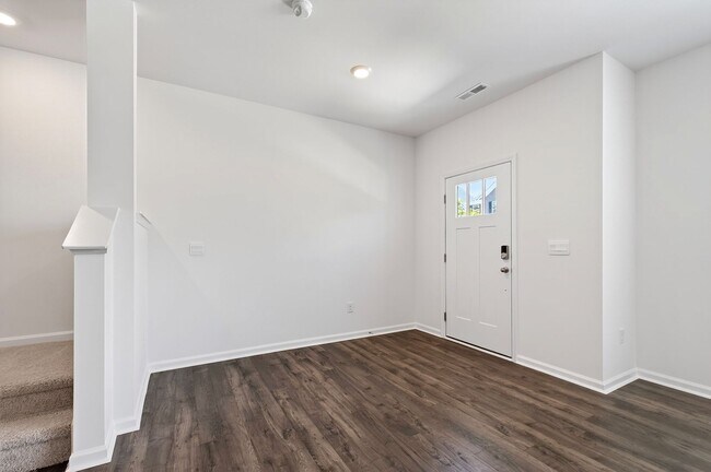 Foto del edificio - Brand-New Townhome in Anderson Farm – Minutes from Downtown Wendell & Wendell Falls