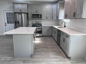 Building Photo - 9210 Martell St