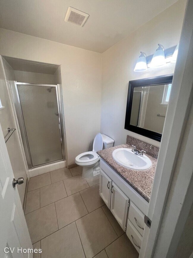 Foto del edificio - 3 br, 2 bath House - 5378 N. Orchard St.