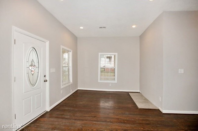 Building Photo - 2 br, 1 bath House - 1818 LAKEWOOD Avenue