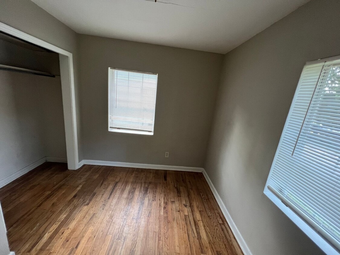 Foto del edificio - 1343 Nylic St