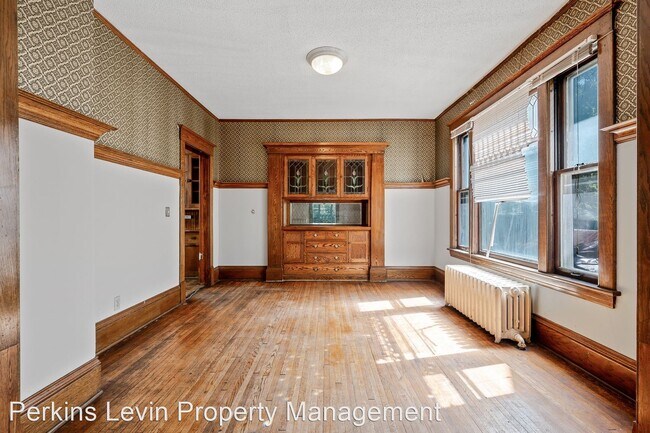 Foto del edificio - 5 br, 1.5 bath House - 1078 17th Ave Se