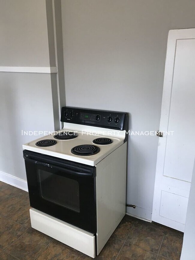 Foto del edificio - Two - Level Duplex in Dayton!