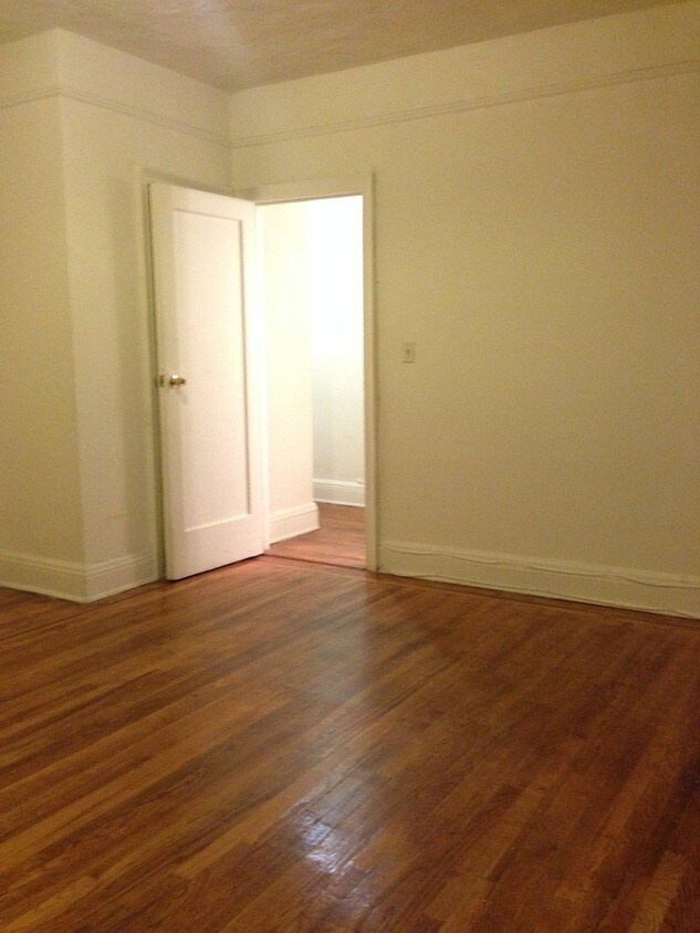 Foto principal - 41-43 49th St