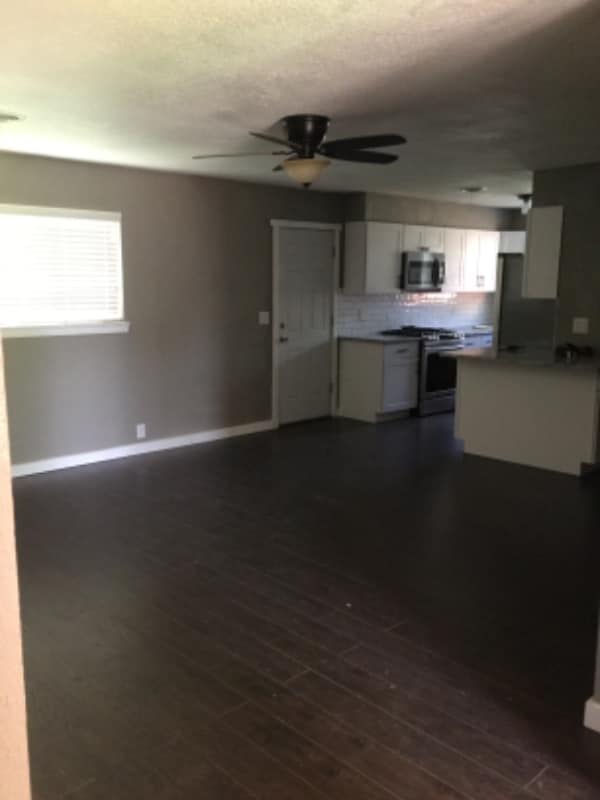Building Photo - 2712 Palmetto Dr