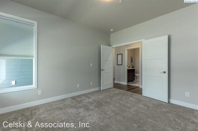 Building Photo - 3 br, 2 bath House - 4626 White Drive