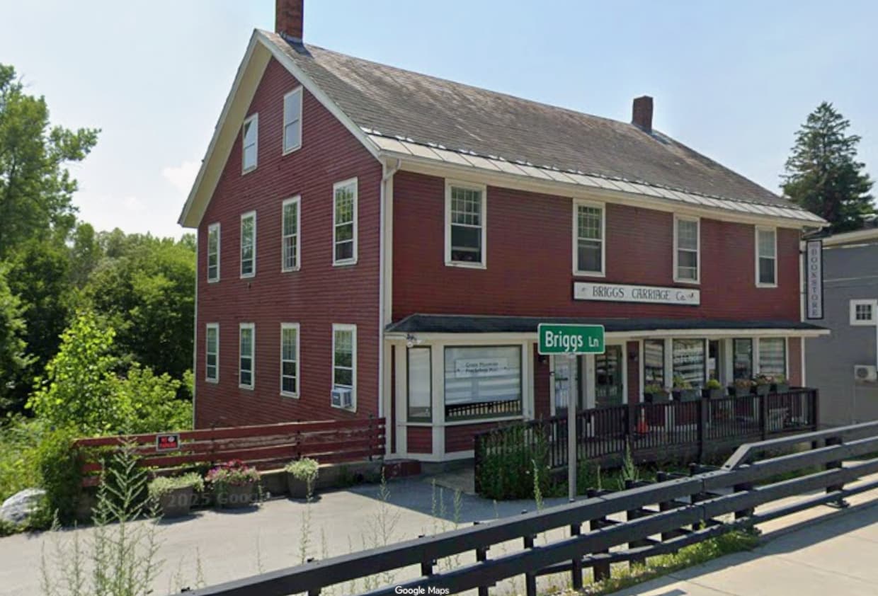 8-10 Conant Sq - 8-10 Conant Sq