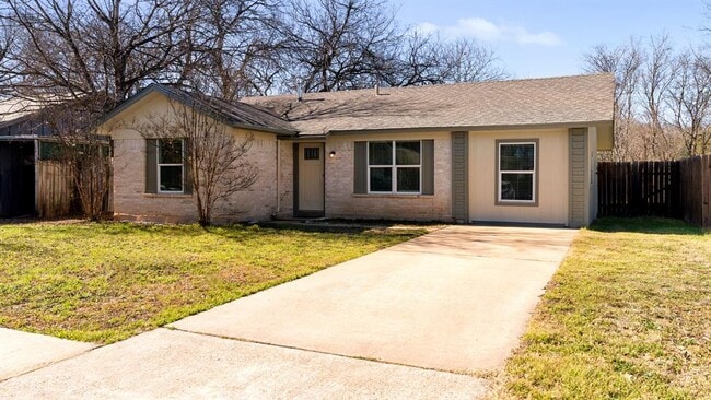 Building Photo - 1618 Chippeway Ln