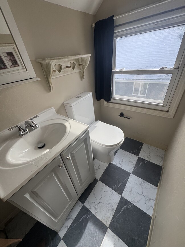 Foto del edificio - 11 Linwood Ave