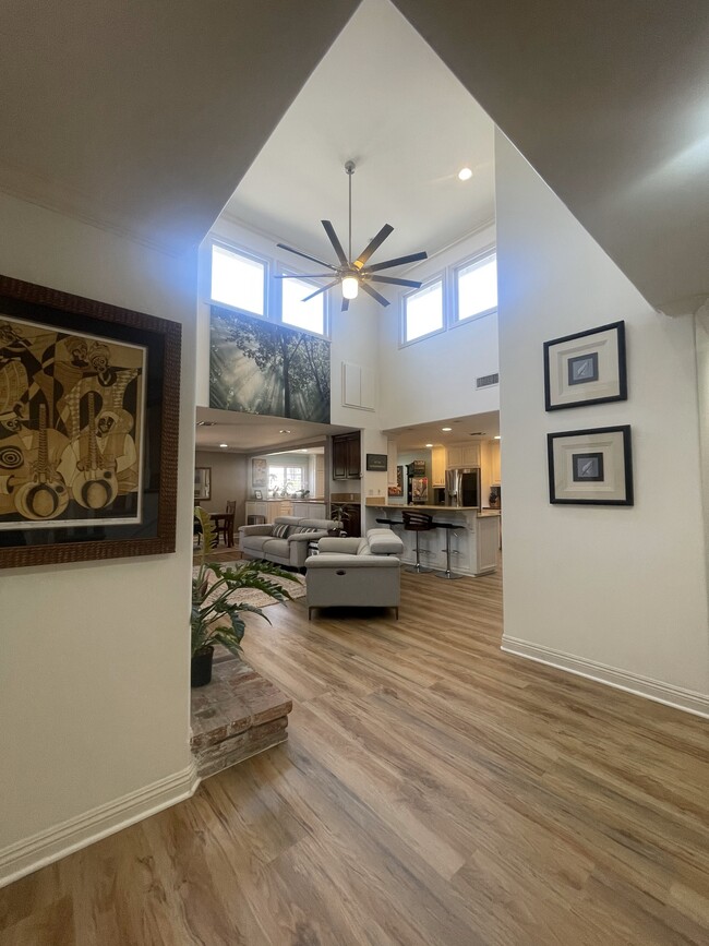 Foto del edificio - 5469 E Anaheim Rd