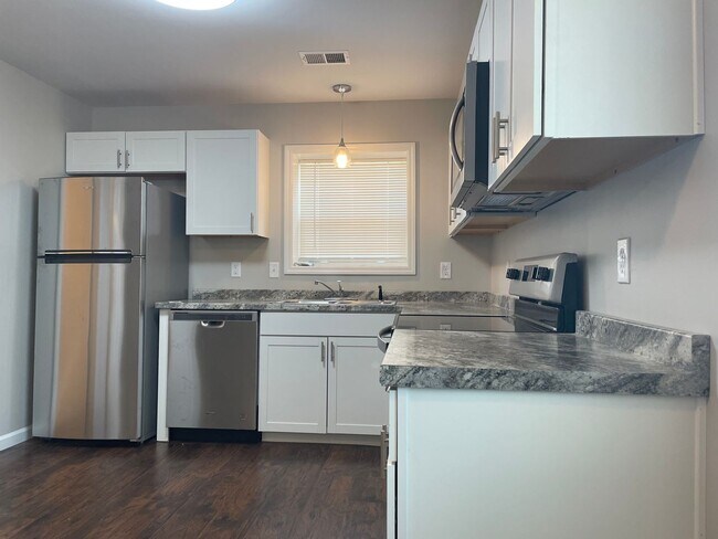 Foto del edificio - Brand New Unit for Rent