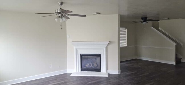 Building Photo - 20922 Young Meadows Way