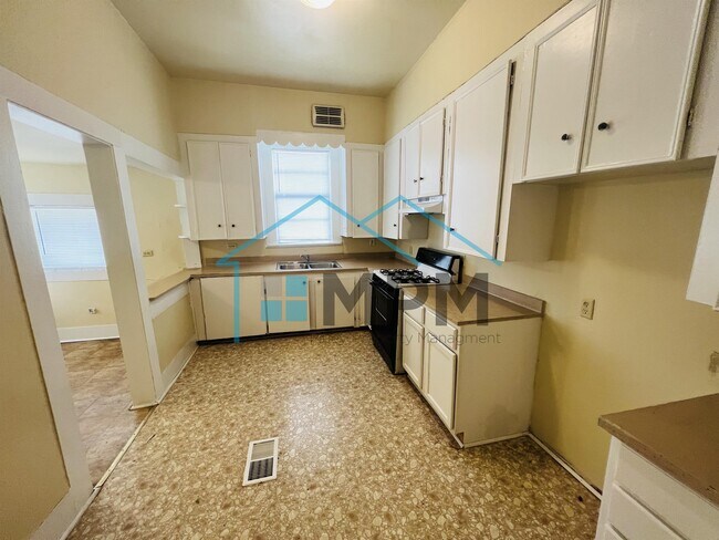Building Photo - 103 Linderman Ave