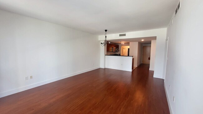 Foto del edificio - 253 NE 2nd St