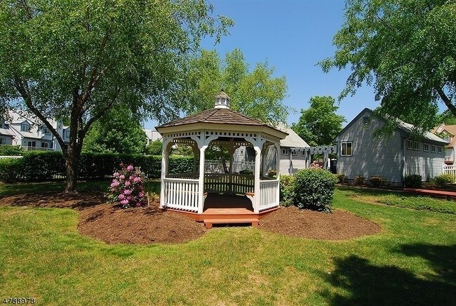 Building Photo - 108 Woods Edge Dr