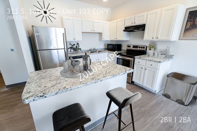 Building Photo - 311 S 16th St